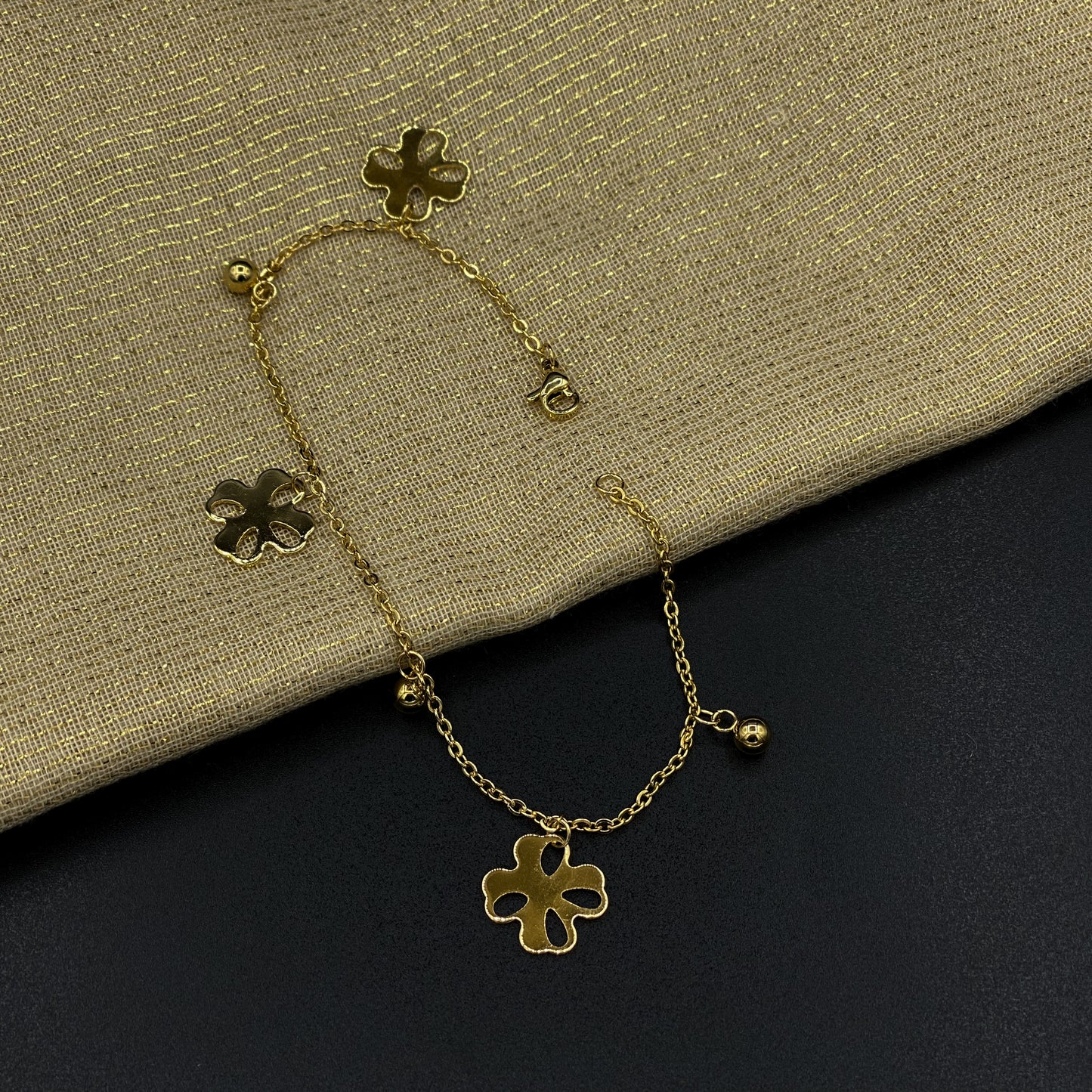 Dainty Floral Bracelet