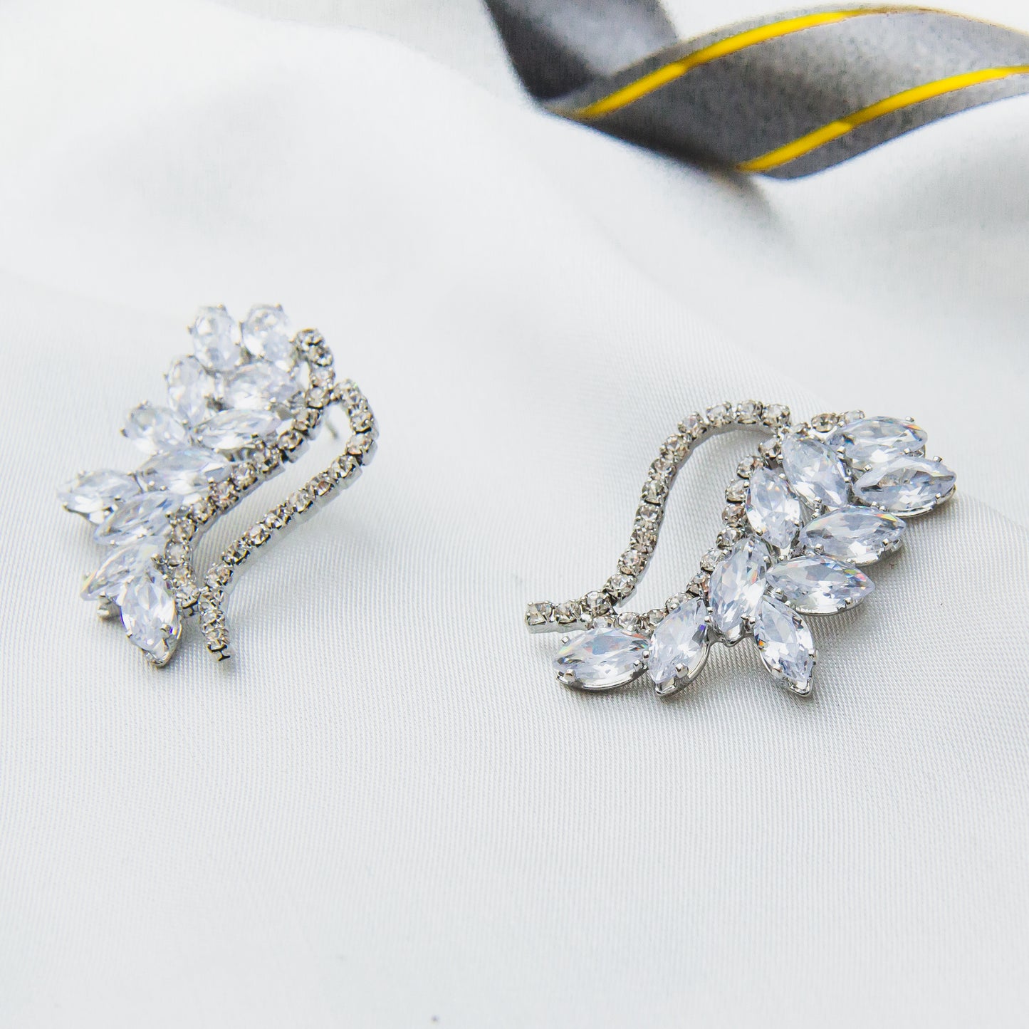 Feather Zircon Earrings - Silver