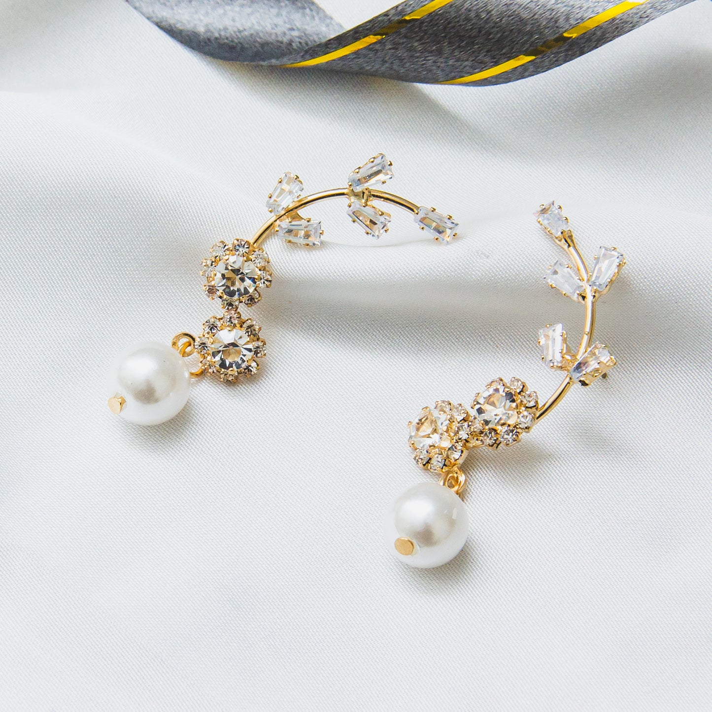 Cubic Zircon Pearl Earrings - Gold