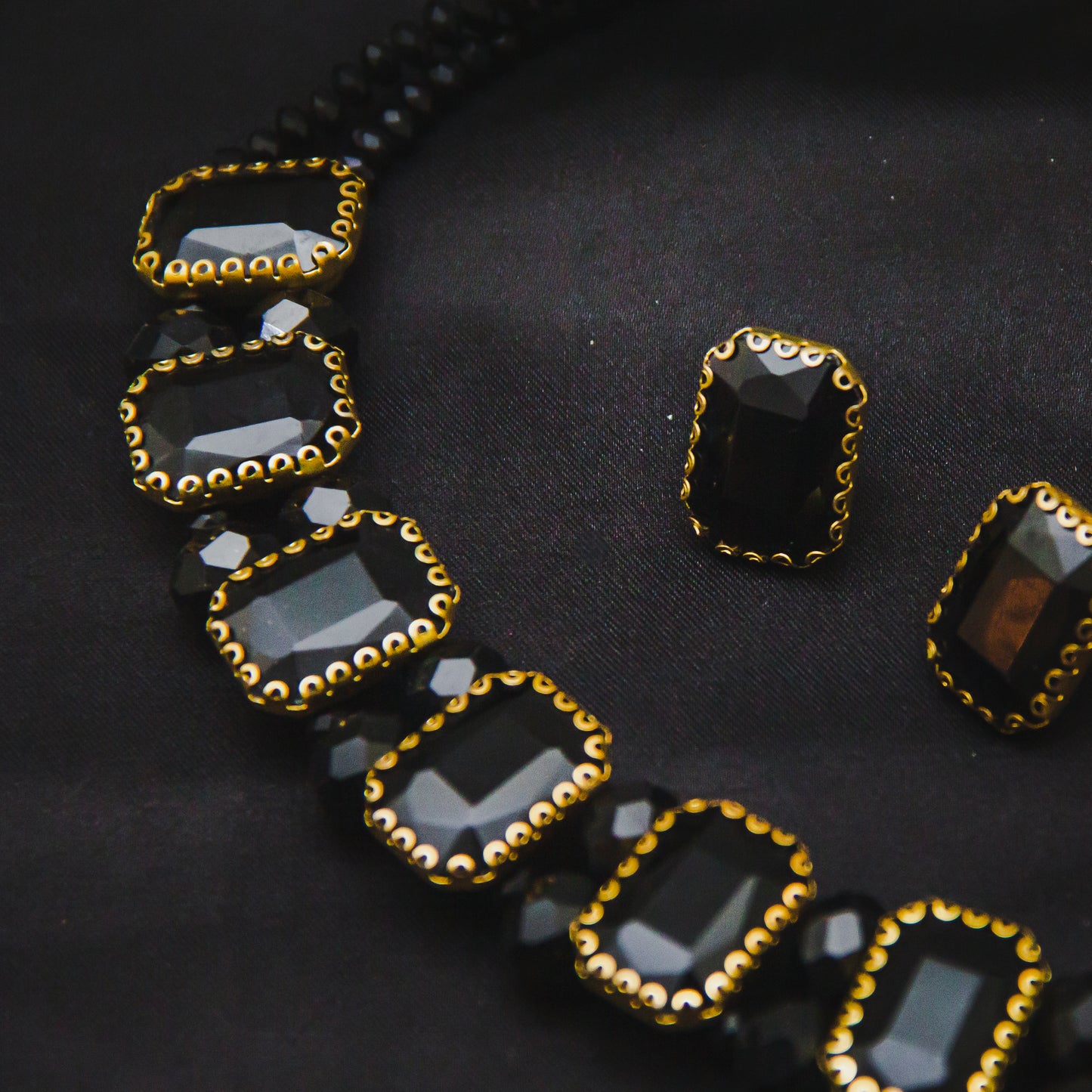 Aurora Crystal Necklace Set - Black